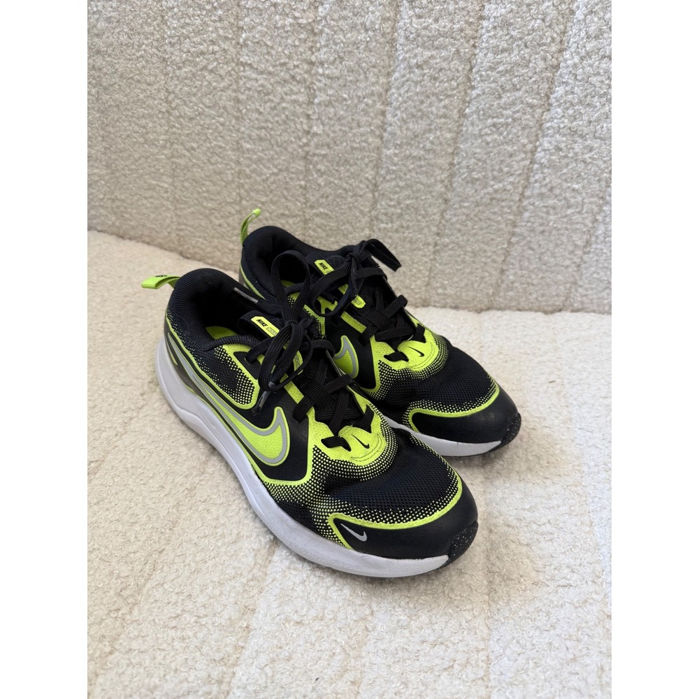 Nike Star Runner 3 GS Black Neon Volt Kids Running Shoes Size 4.5Y
